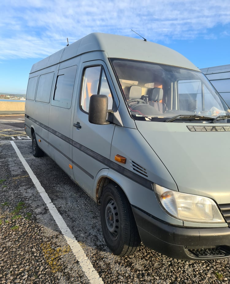 Dinks The Van
